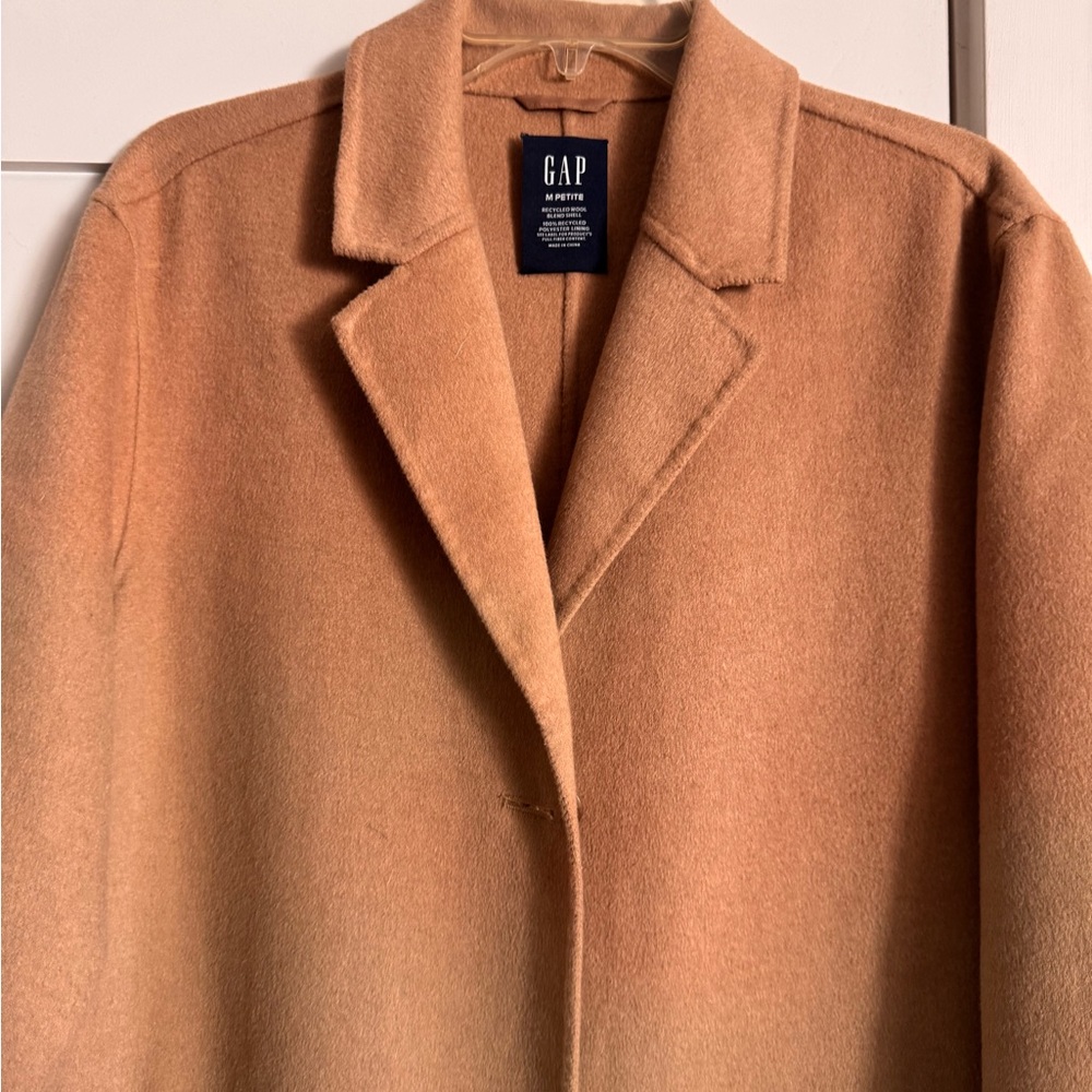 Gap wool coat, petite medium, never worn, definitely for cooler weather